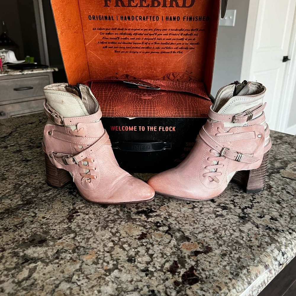 NWB FREEBIRD JEROME BOOTS